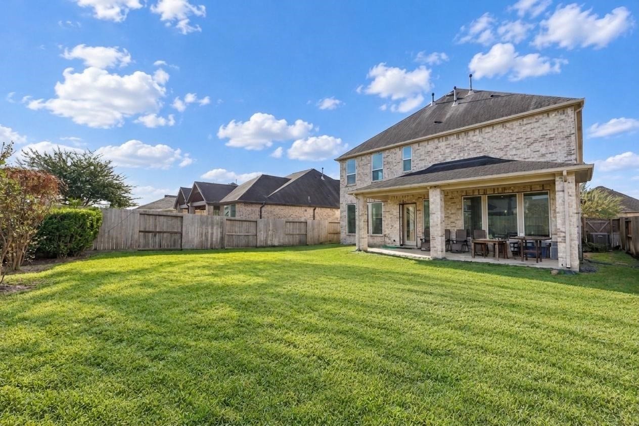 13211 Terania Cliff Trace, Houston, TX 77059 13211 Terania Cliff Trace, Houston, TX 77059