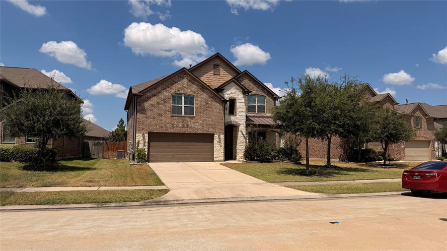 Property photo for 18514 Gardens End Lane, Houston, TX