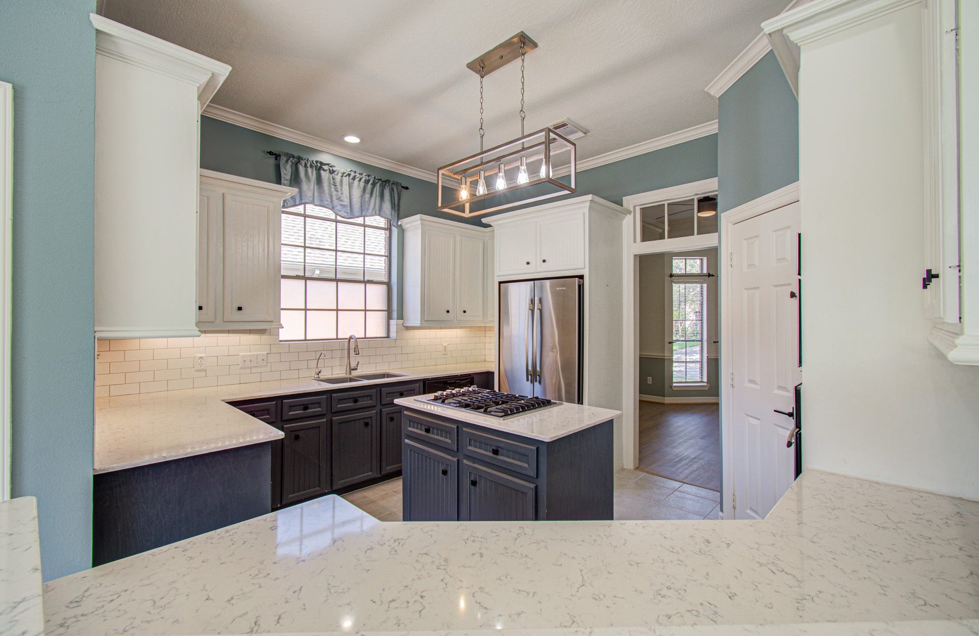 20007 Polly Creek Way, Katy, TX 77450 Beautiful Updated Island Kitchen
