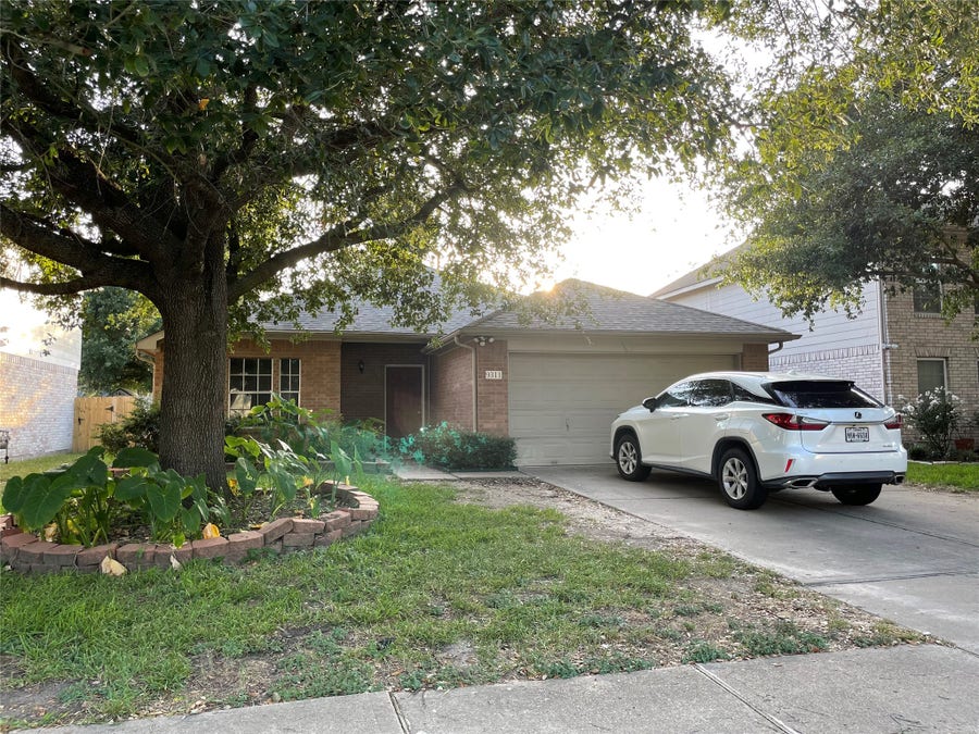 Property photo for 9311 Parkmore drive Drive, Houston, TX