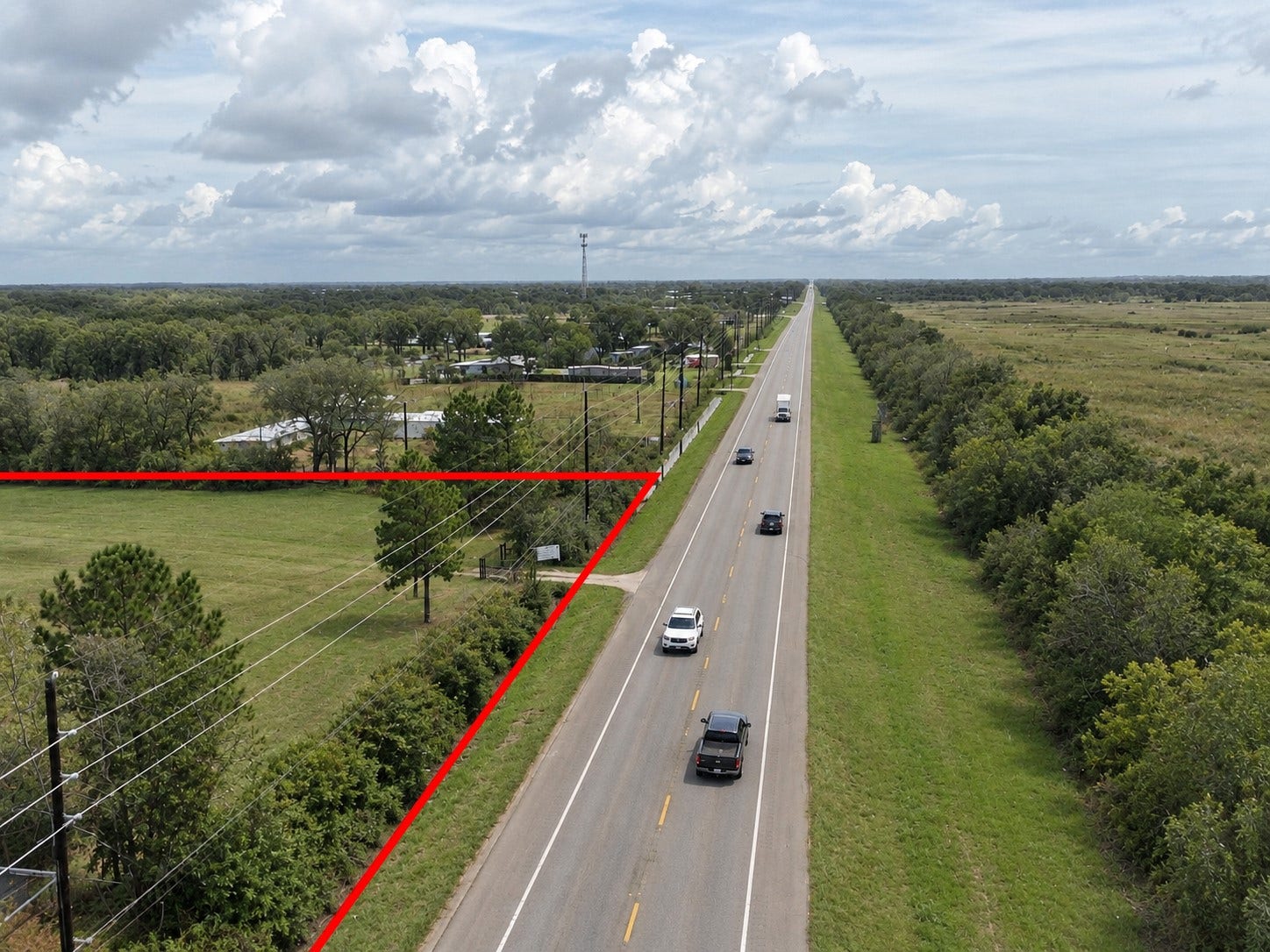 9621 Fm 521 Road, Rosharon, TX 77583 Direct frontage on FM 521 provides excellent visibility and access, positioning this 17.286-acre tract for future commercial or residential development along a growing corridor.