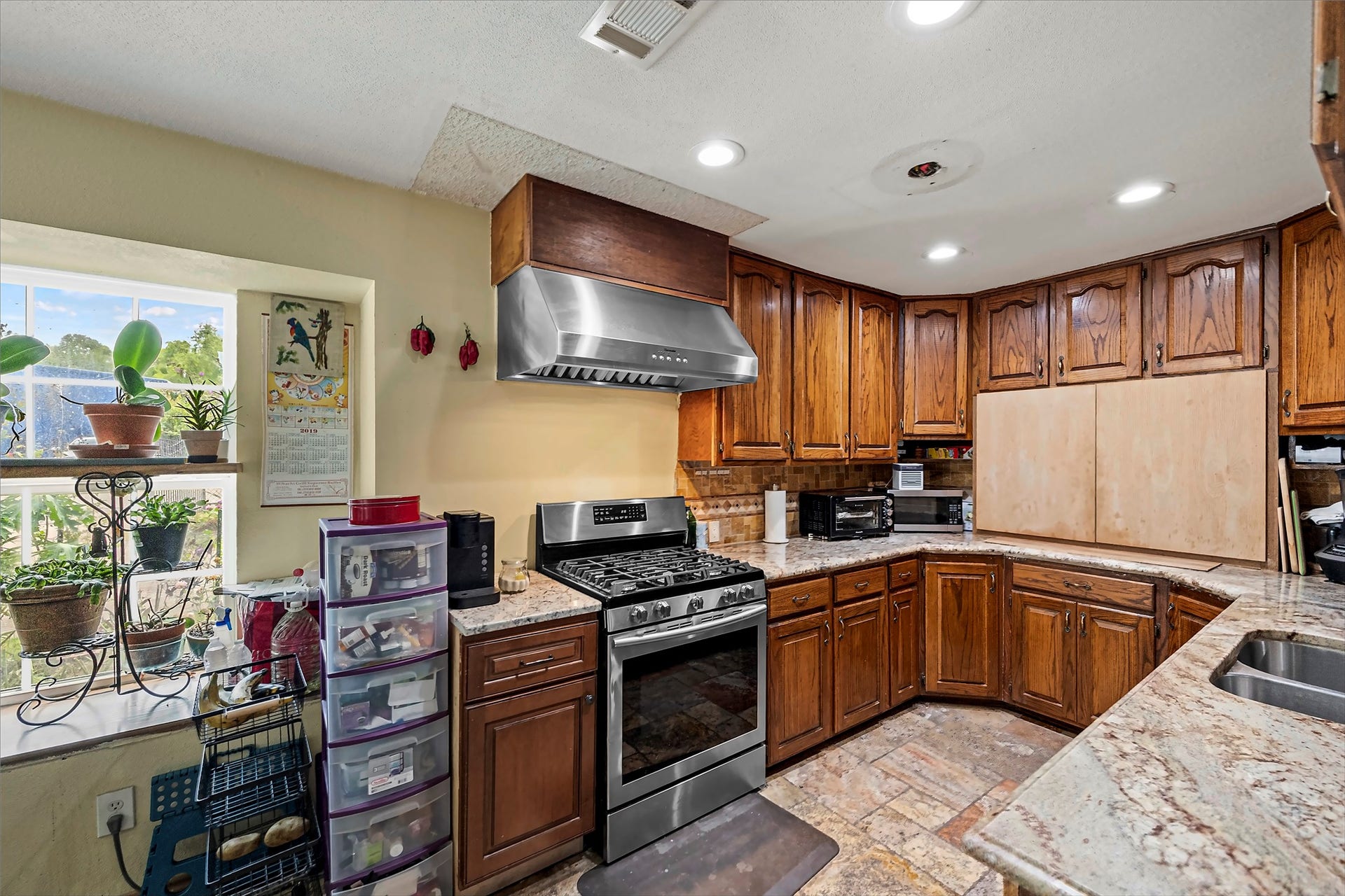 2127 Maurine Street, Houston, TX 77039 2127 Maurine Street, Houston, TX 77039
