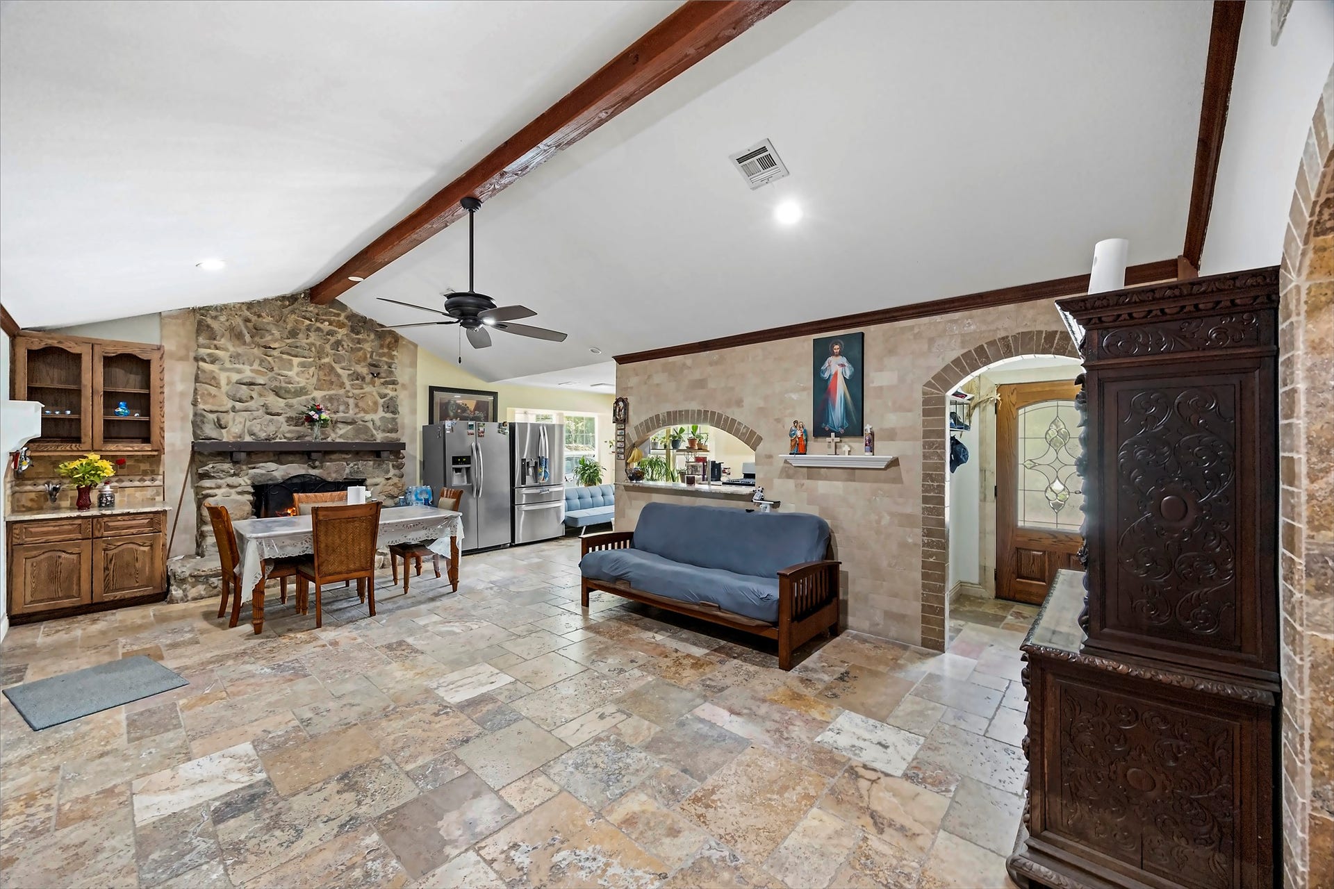 2127 Maurine Street, Houston, TX 77039 2127 Maurine Street, Houston, TX 77039