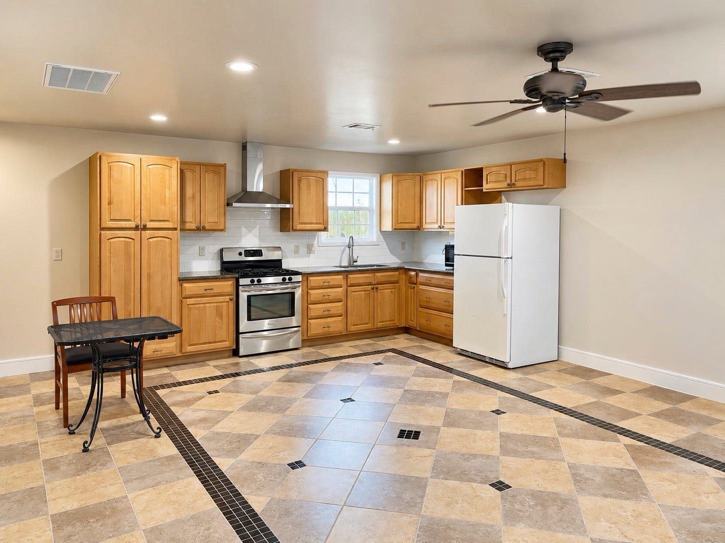2127 Maurine Street, Houston, TX 77039 Downstairs Apartment
