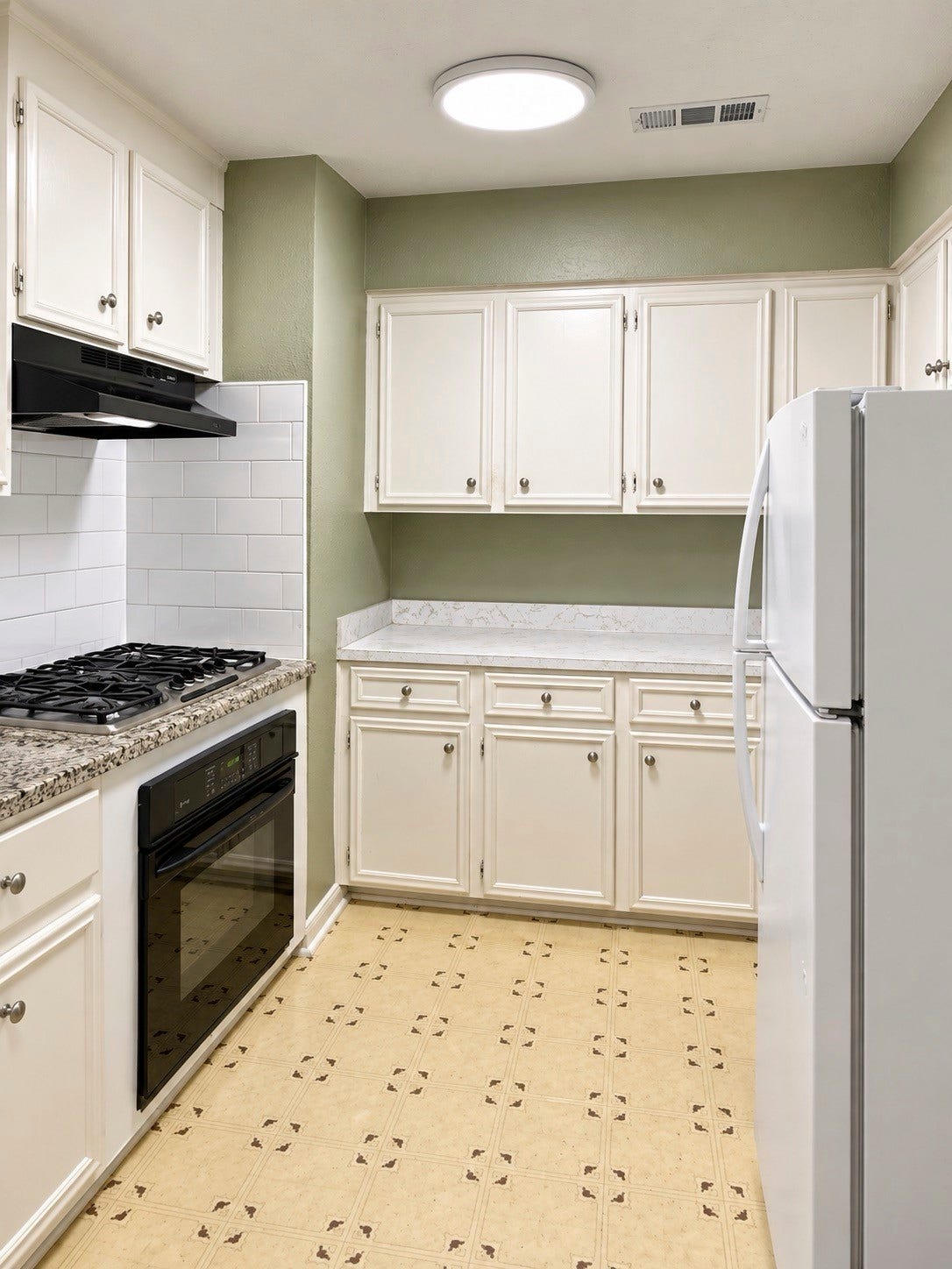 2127 Maurine Street, Houston, TX 77039 Upstairs Apartment