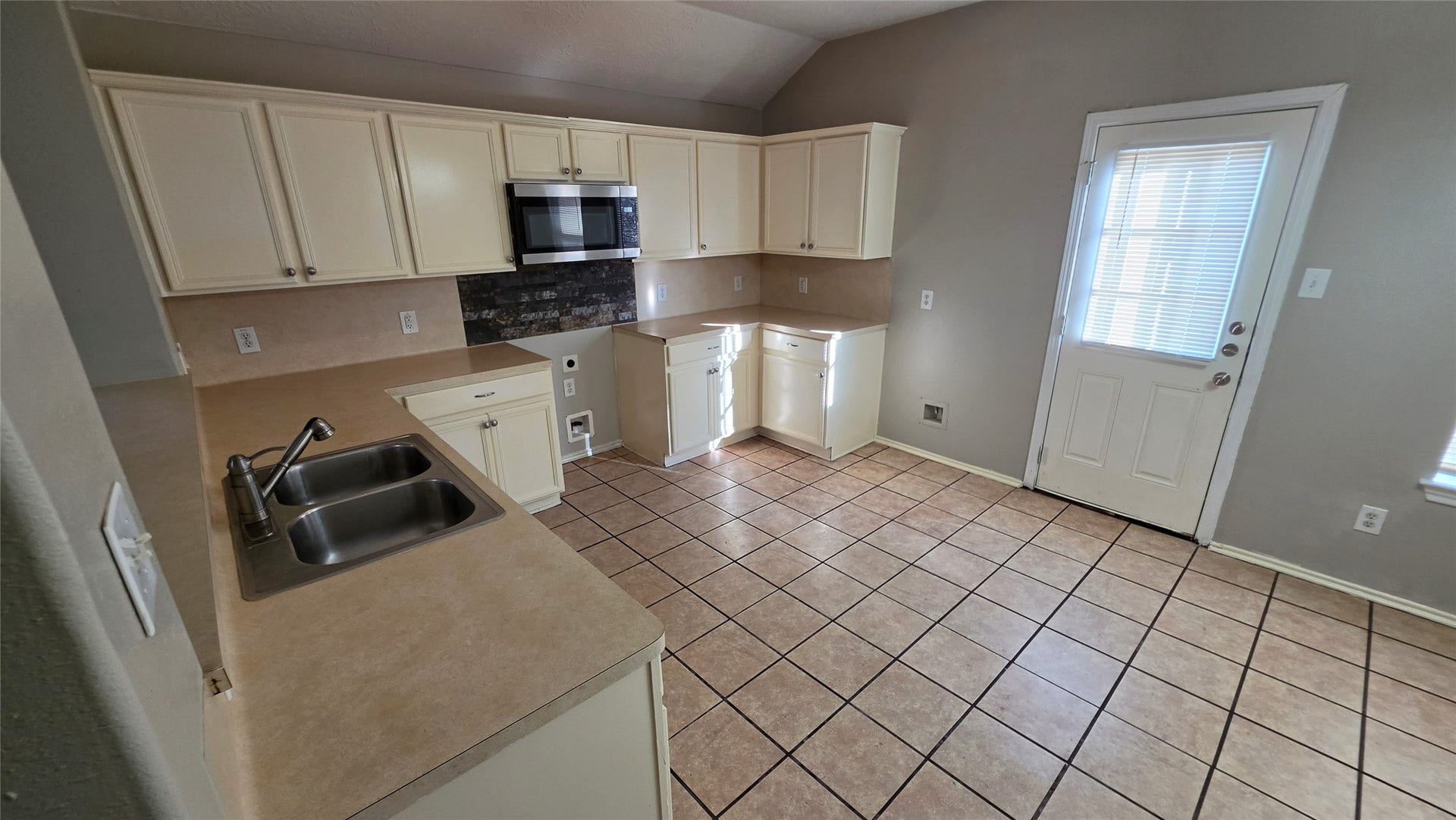 13142 Terrace Run Lane, Houston, TX 77044 13142 Terrace Run Lane, Houston, TX 77044