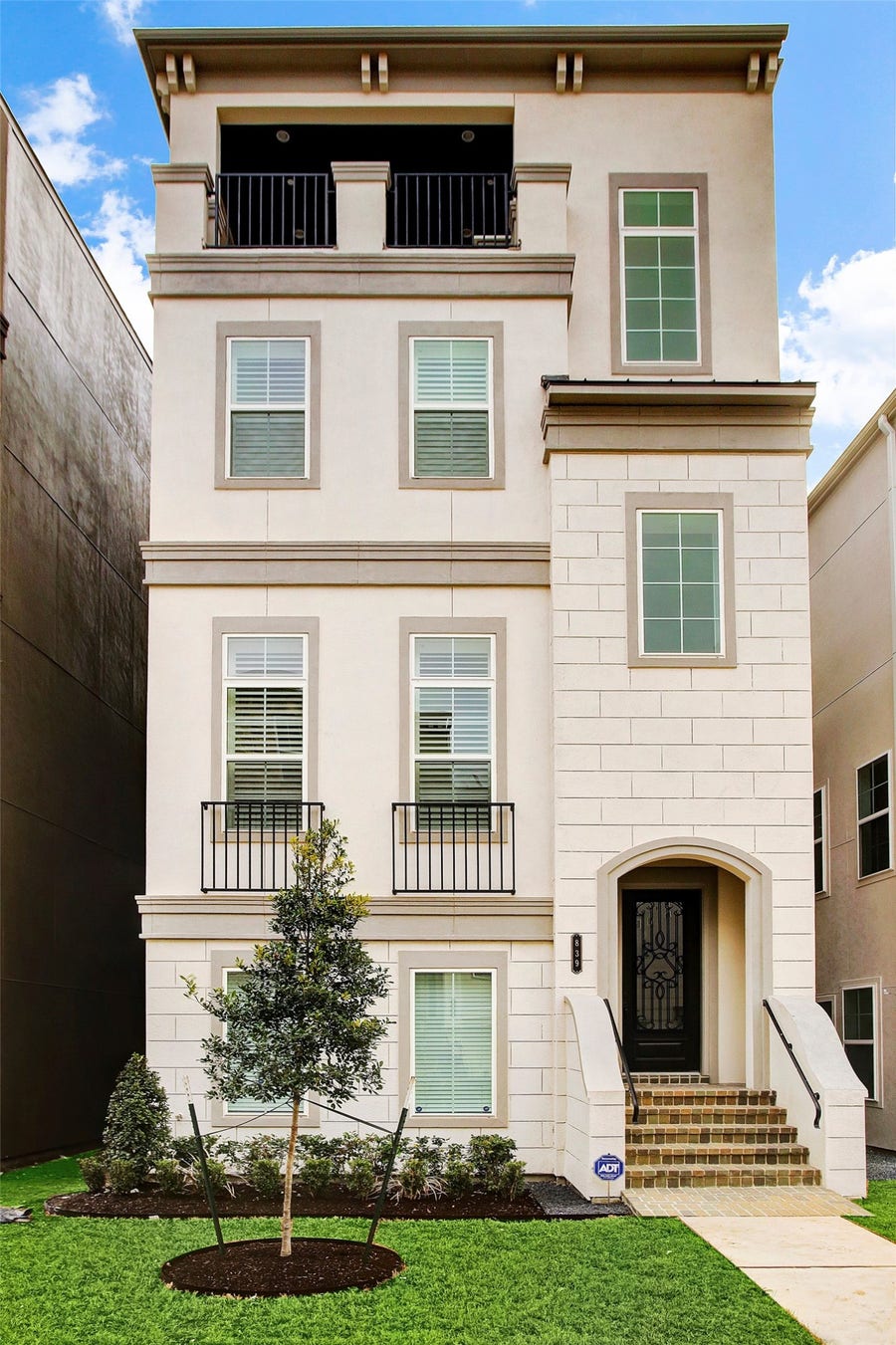 Property photo for 839 Dunleigh Meadows Lane, Houston, TX
