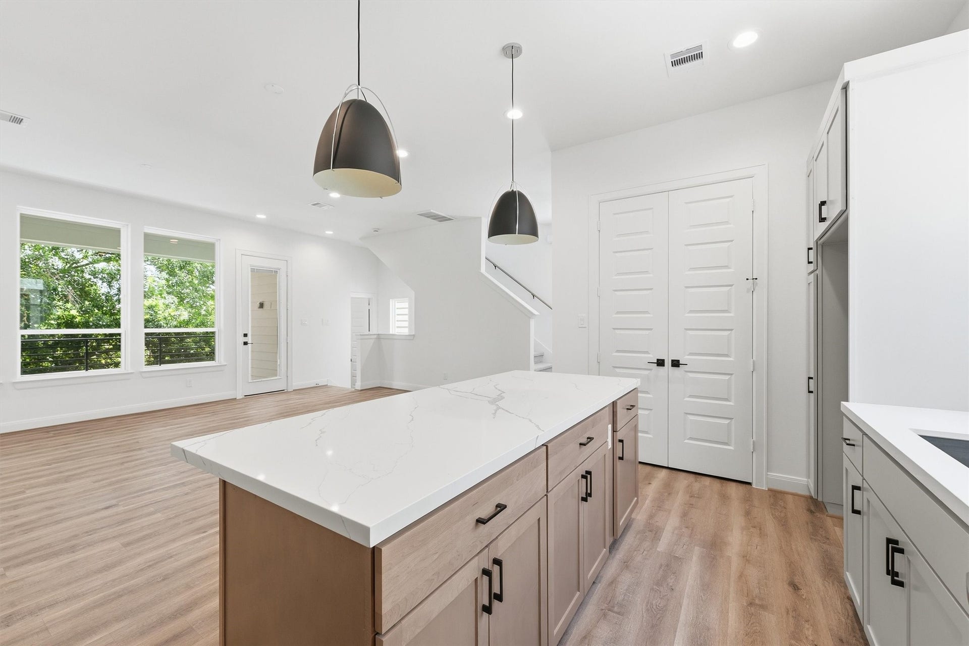 4834 Pinemont Drive, Houston, TX 77092 Kitchen