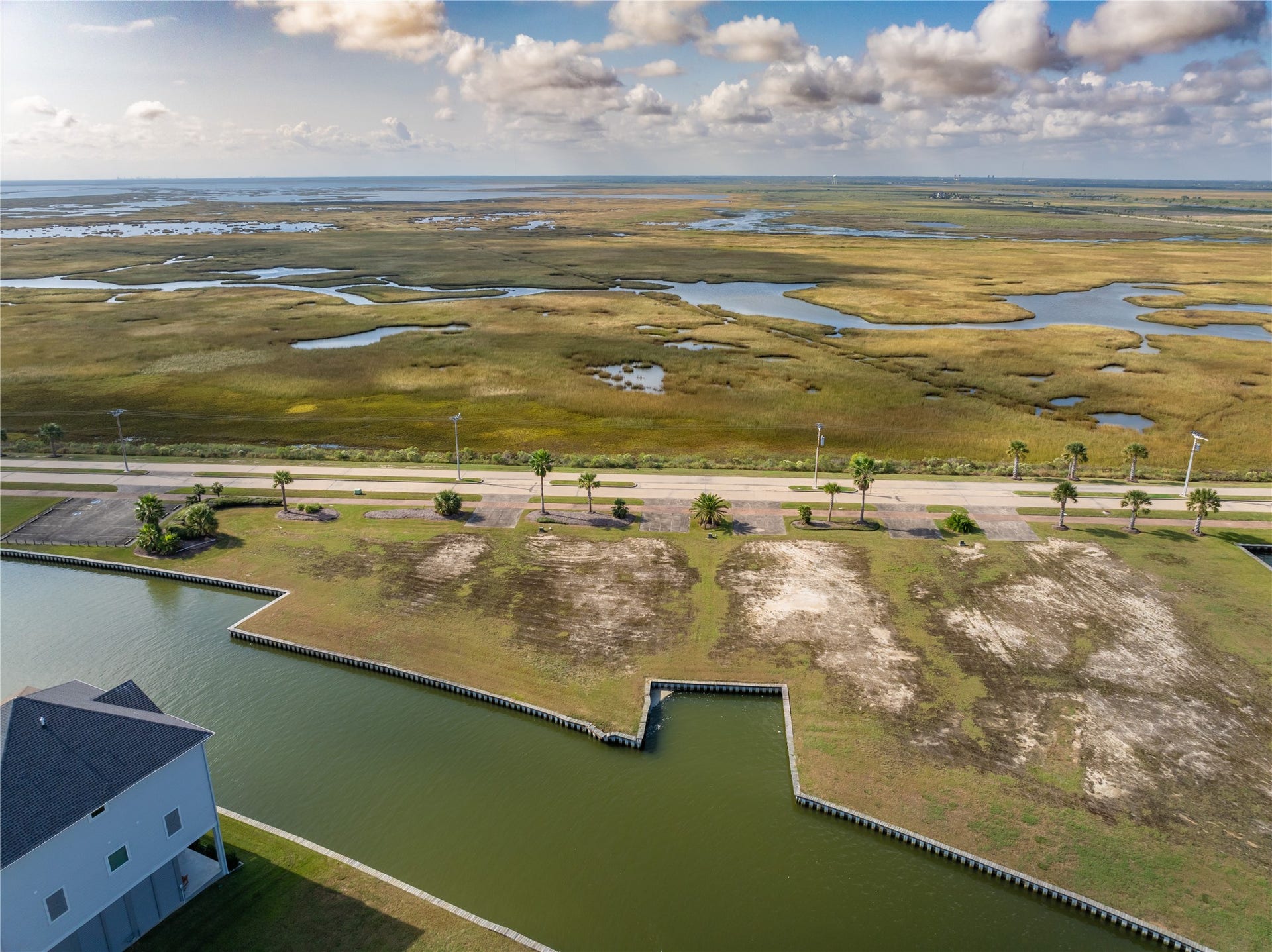 43 Shell Key, Hitchcock, TX 77563 43 Shell Key, Hitchcock, TX 77563