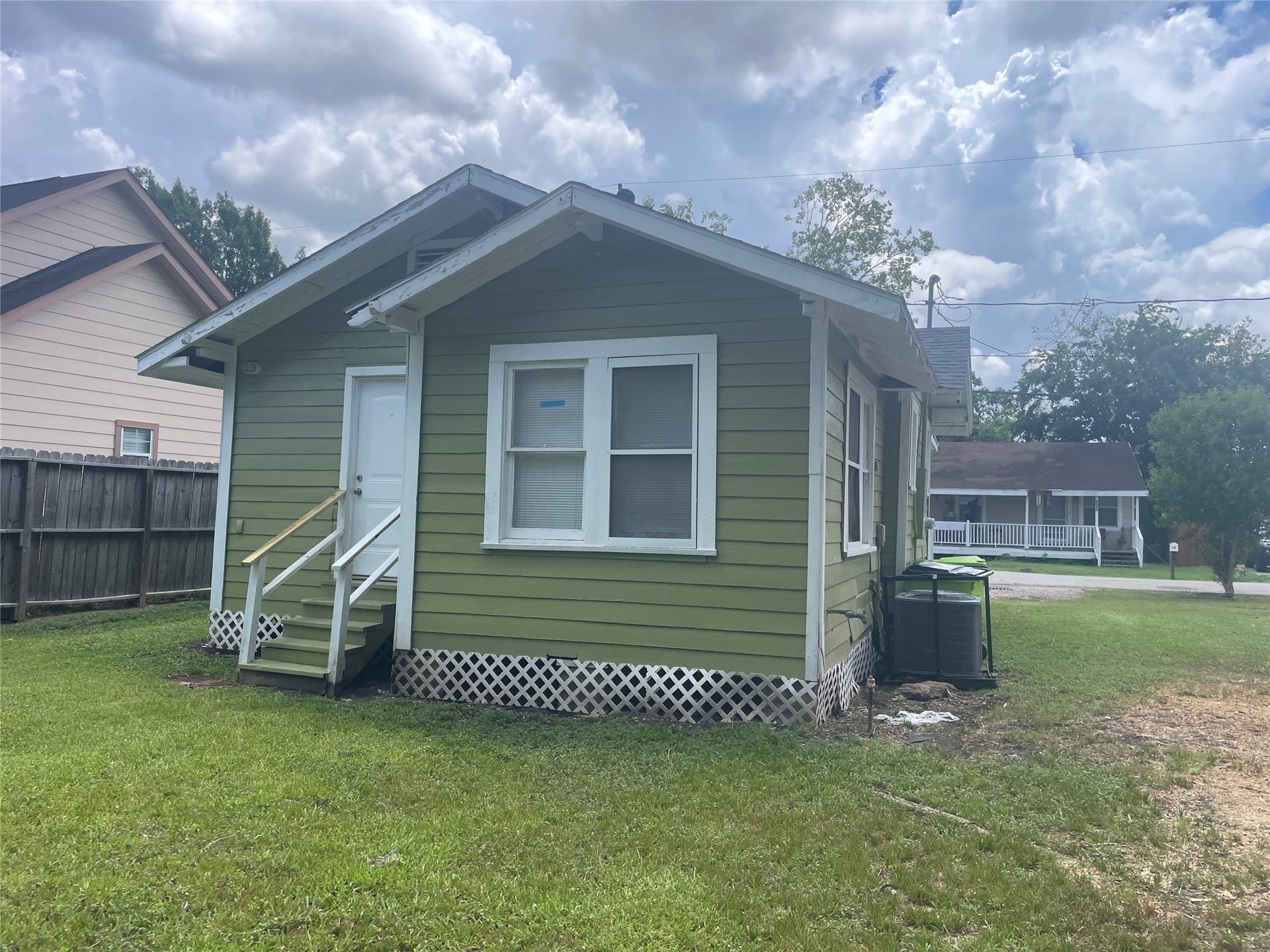 904 Fields Street, Richmond, TX 77469 904 Fields Street, Richmond, TX 77469