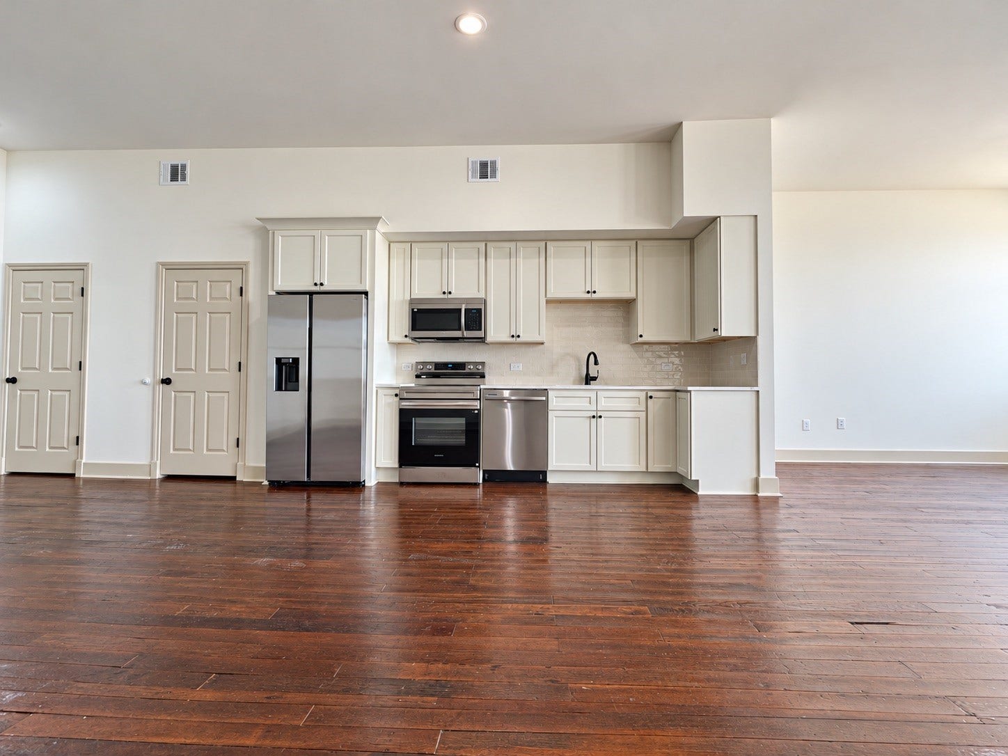2221 Market St Street, #504, Galveston, TX 77550 2221 Market St Street, #504, Galveston, TX 77550