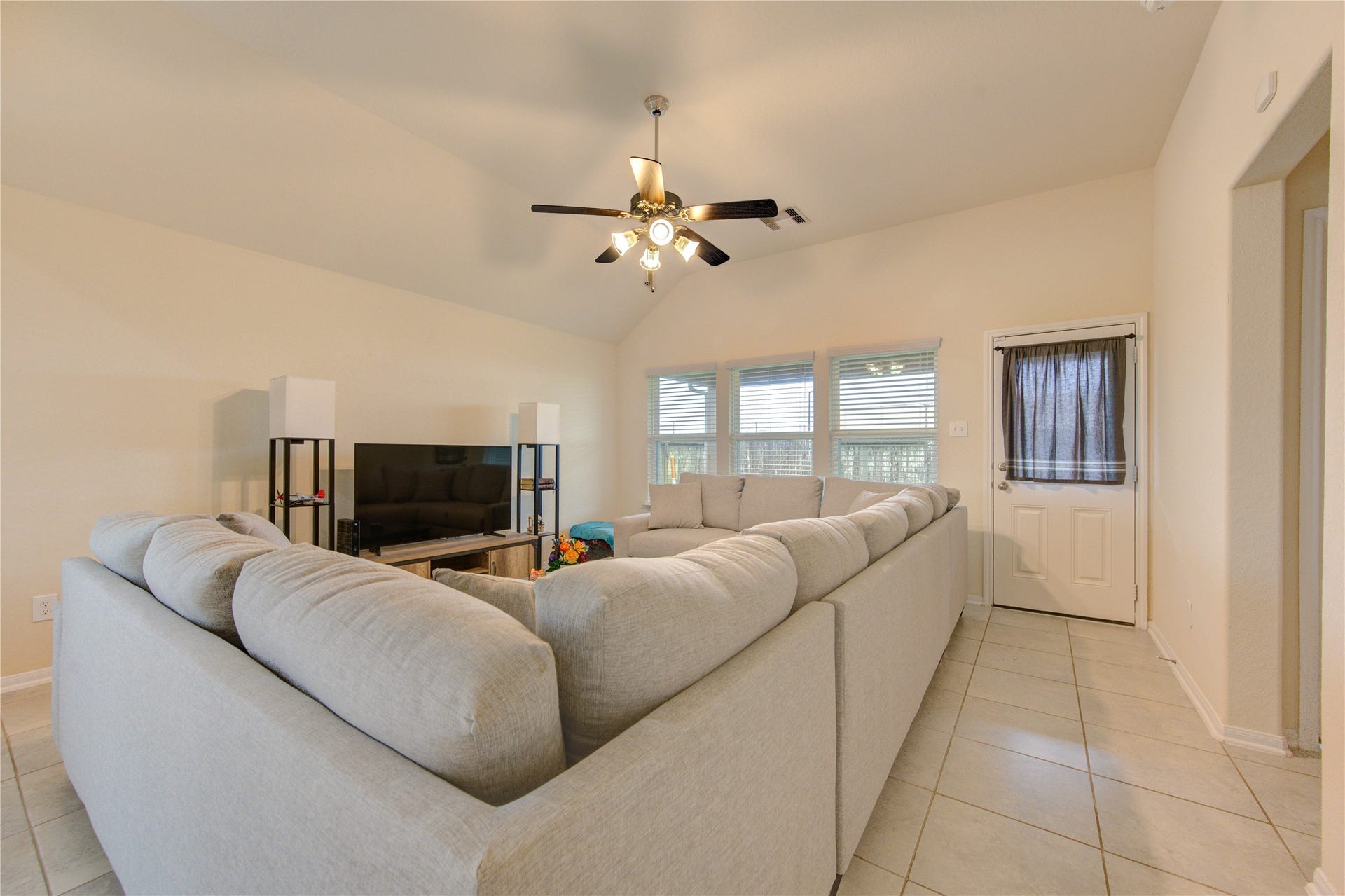 4614 Coopers Hill Trail, Rosenberg, TX 77471 4614 Coopers Hill Trail, Rosenberg, TX 77471