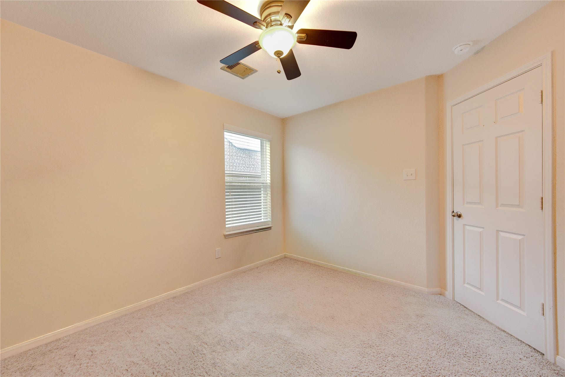 4614 Coopers Hill Trail, Rosenberg, TX 77471 4614 Coopers Hill Trail, Rosenberg, TX 77471