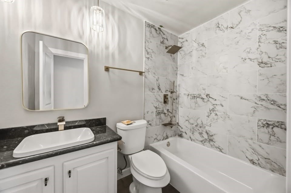 2103 Fall Meadow Drive, Missouri City, TX 77459 2103 Fall Meadow Drive, Missouri City, TX 77459
