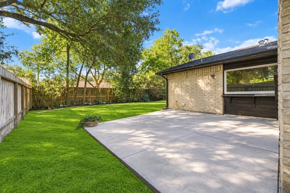 2103 Fall Meadow Drive, Missouri City, TX 77459 2103 Fall Meadow Drive, Missouri City, TX 77459