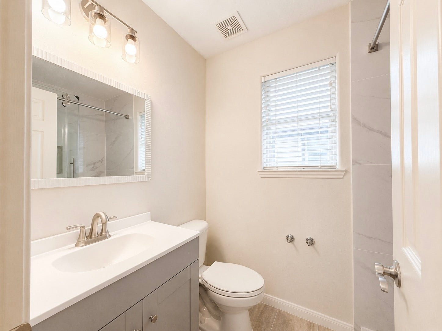 214 Plaza Del Sol Park, Houston, TX 77020