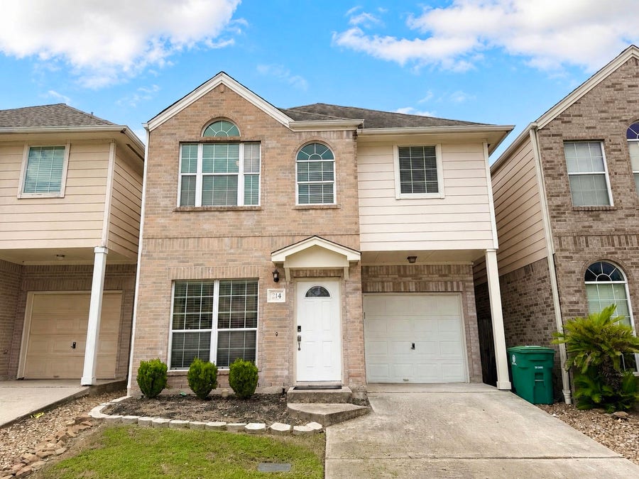 Property photo for 214 Plaza Del Sol Park, Houston, TX