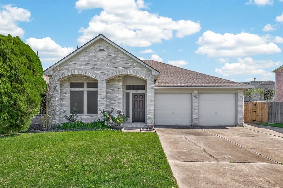 Property photo for 8203 Paddington Place Drive, Houston, TX