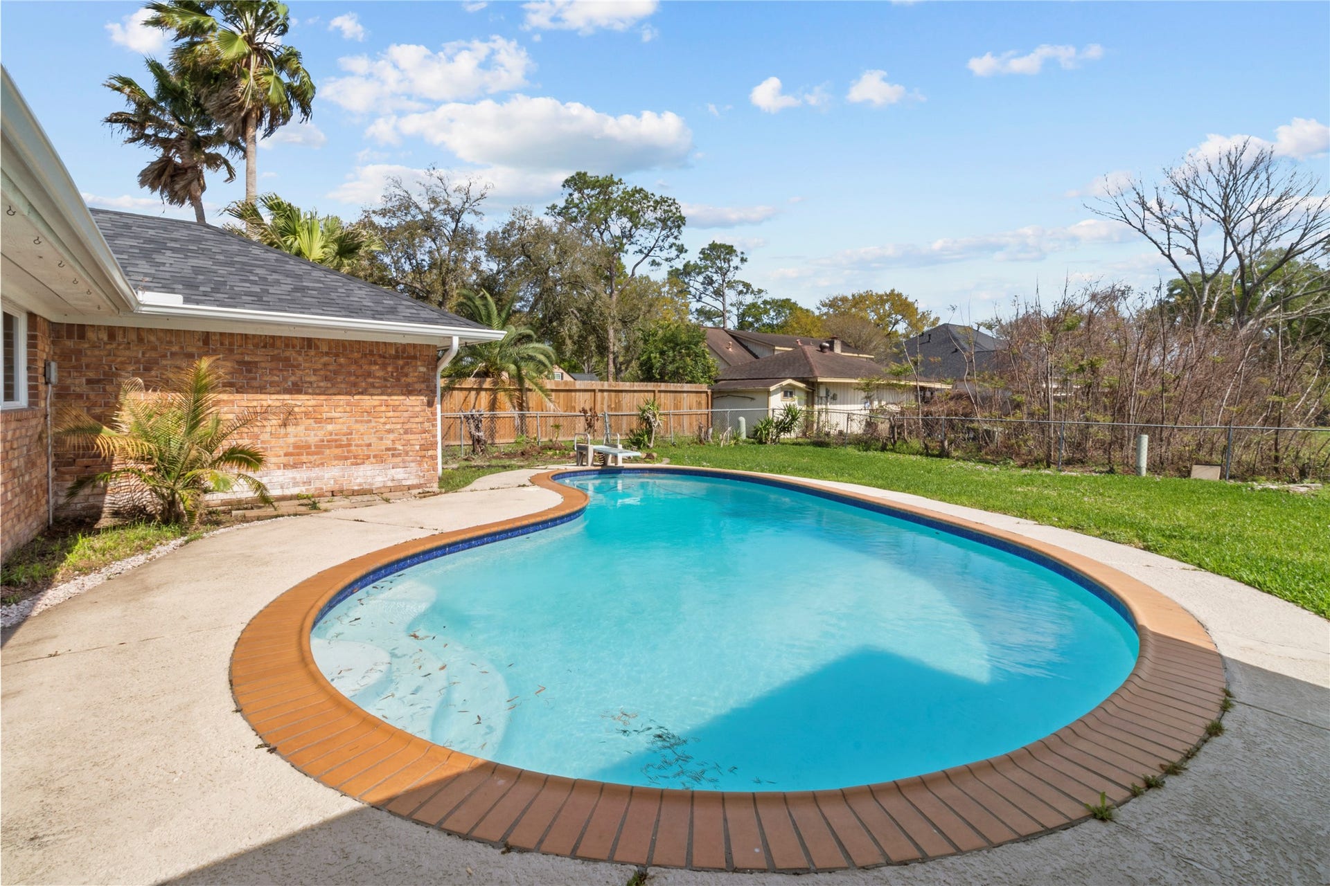 1310 El Dorado Boulevard, Houston, TX 77062 1310 El Dorado Boulevard, Houston, TX 77062