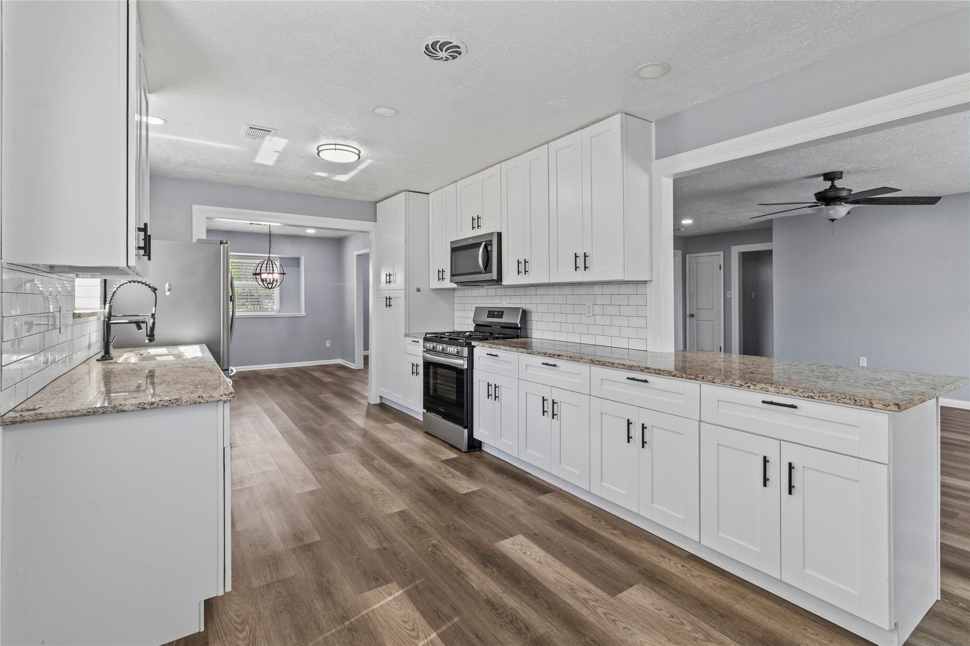 1310 El Dorado Boulevard, Houston, TX 77062 1310 El Dorado Boulevard, Houston, TX 77062