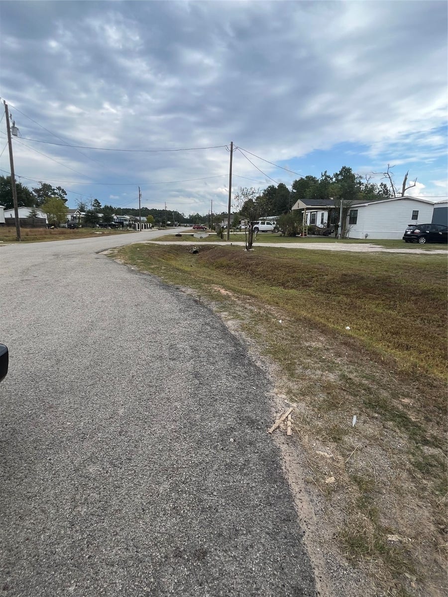 Property photo for 7962 Parker Elaine Drive, Conroe, TX