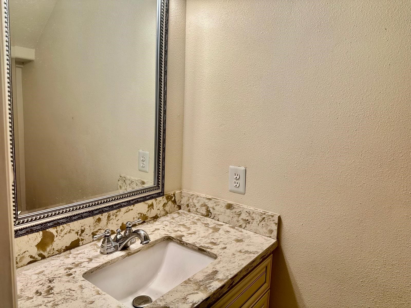 6115 Cypresswood Green Drive, Spring, TX 77373 6115 Cypresswood Green Drive, Spring, TX 77373