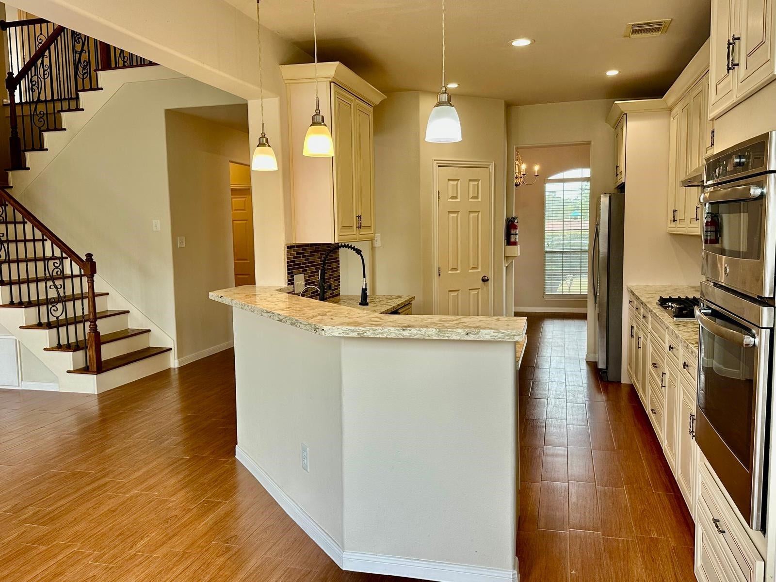 6115 Cypresswood Green Drive, Spring, TX 77373 6115 Cypresswood Green Drive, Spring, TX 77373