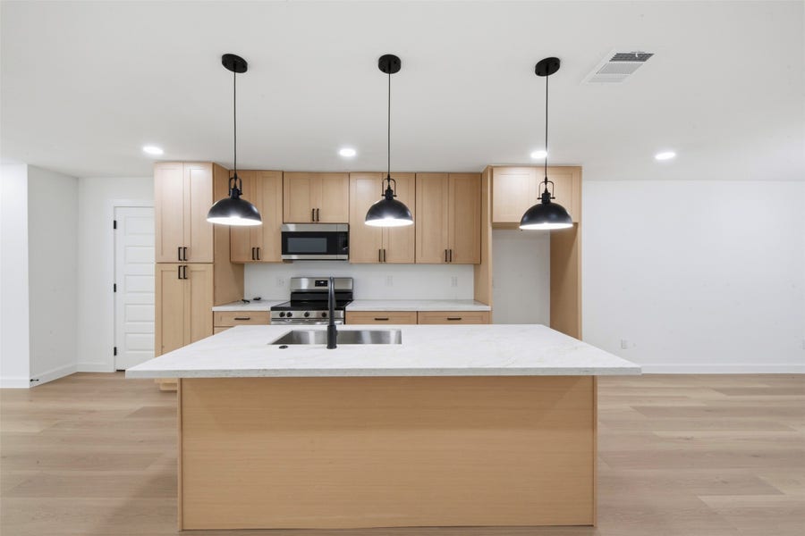 Property photo for 2403 Raymond Street, Pasadena, TX