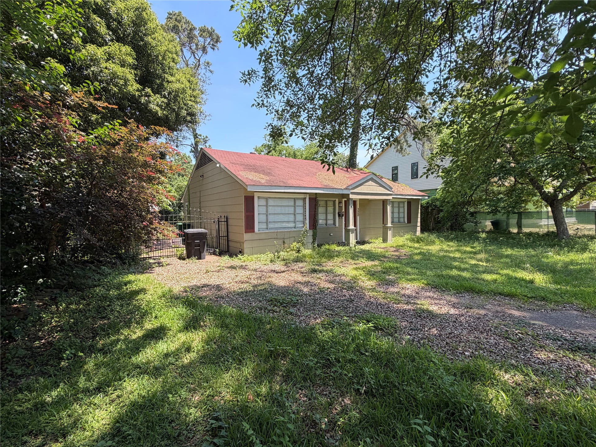 320 W 32nd Street, Houston, TX 77018 Current lot status