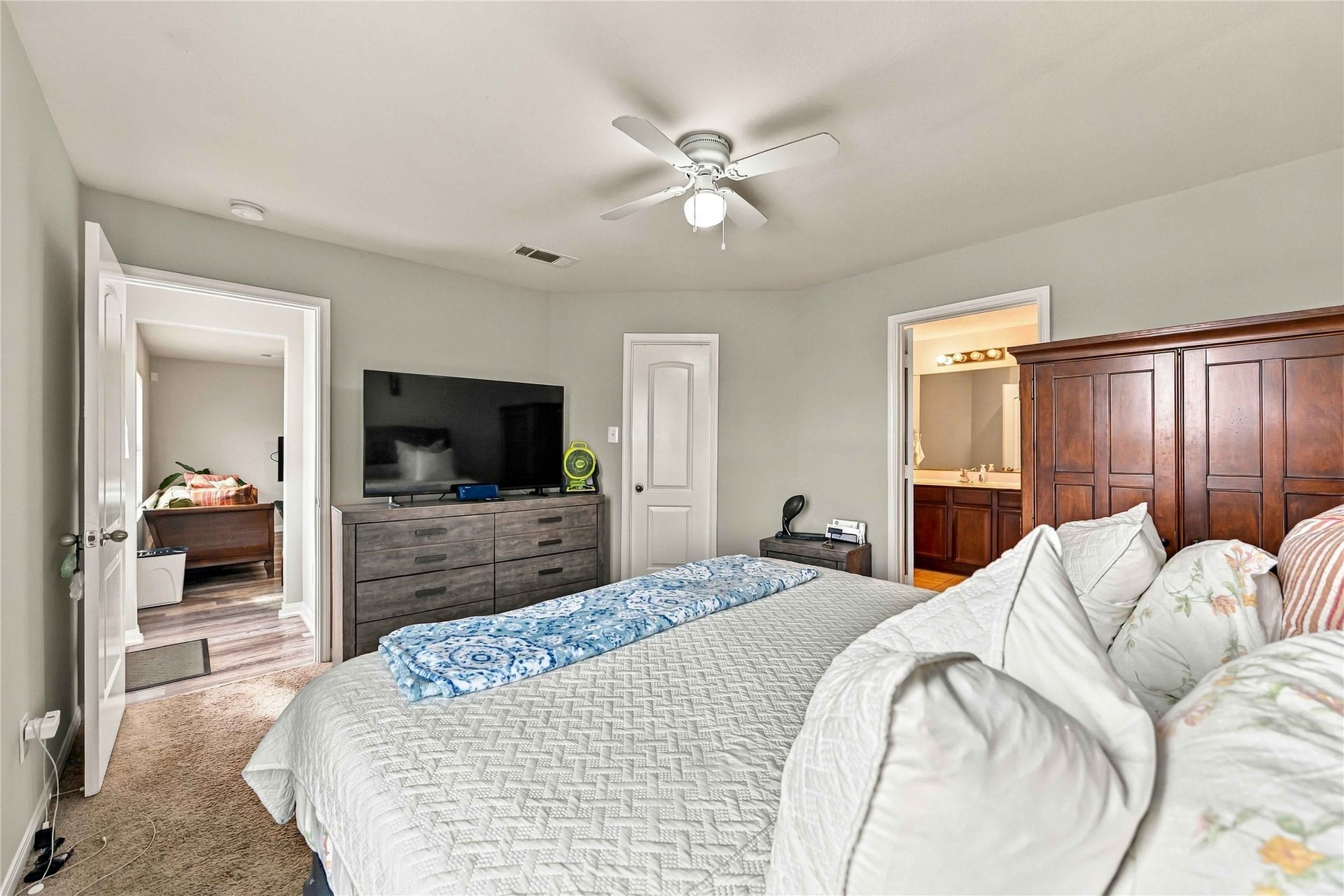 9415 Grand Spark Drive, Rosharon, TX 77583 9415 Grand Spark Drive, Rosharon, TX 77583
