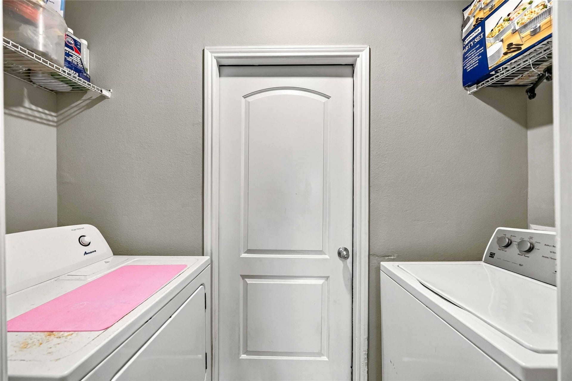9415 Grand Spark Drive, Rosharon, TX 77583 9415 Grand Spark Drive, Rosharon, TX 77583