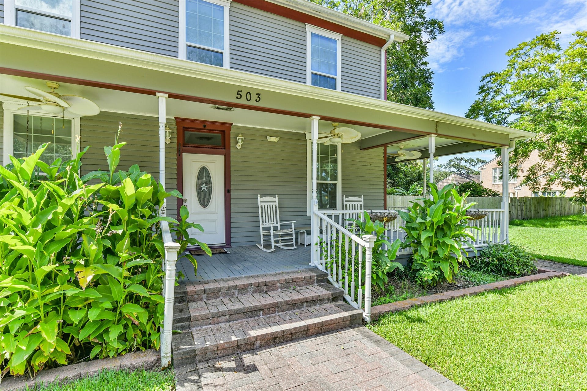 503 W Blum Street, Alvin, TX 77511 Step onto the welcoming front porch and into more than 135 years of Alvin history.