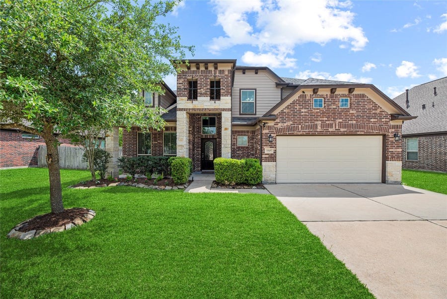 Property photo for 19107 Gaslamp Point Court, Cypress, TX