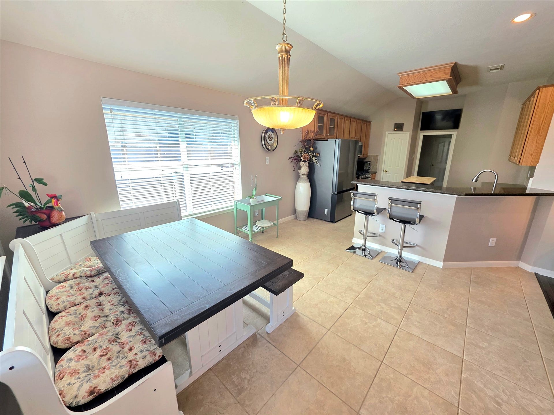 220 April Waters Drive W, Montgomery, TX 77356 Another view looking into the kitchen
