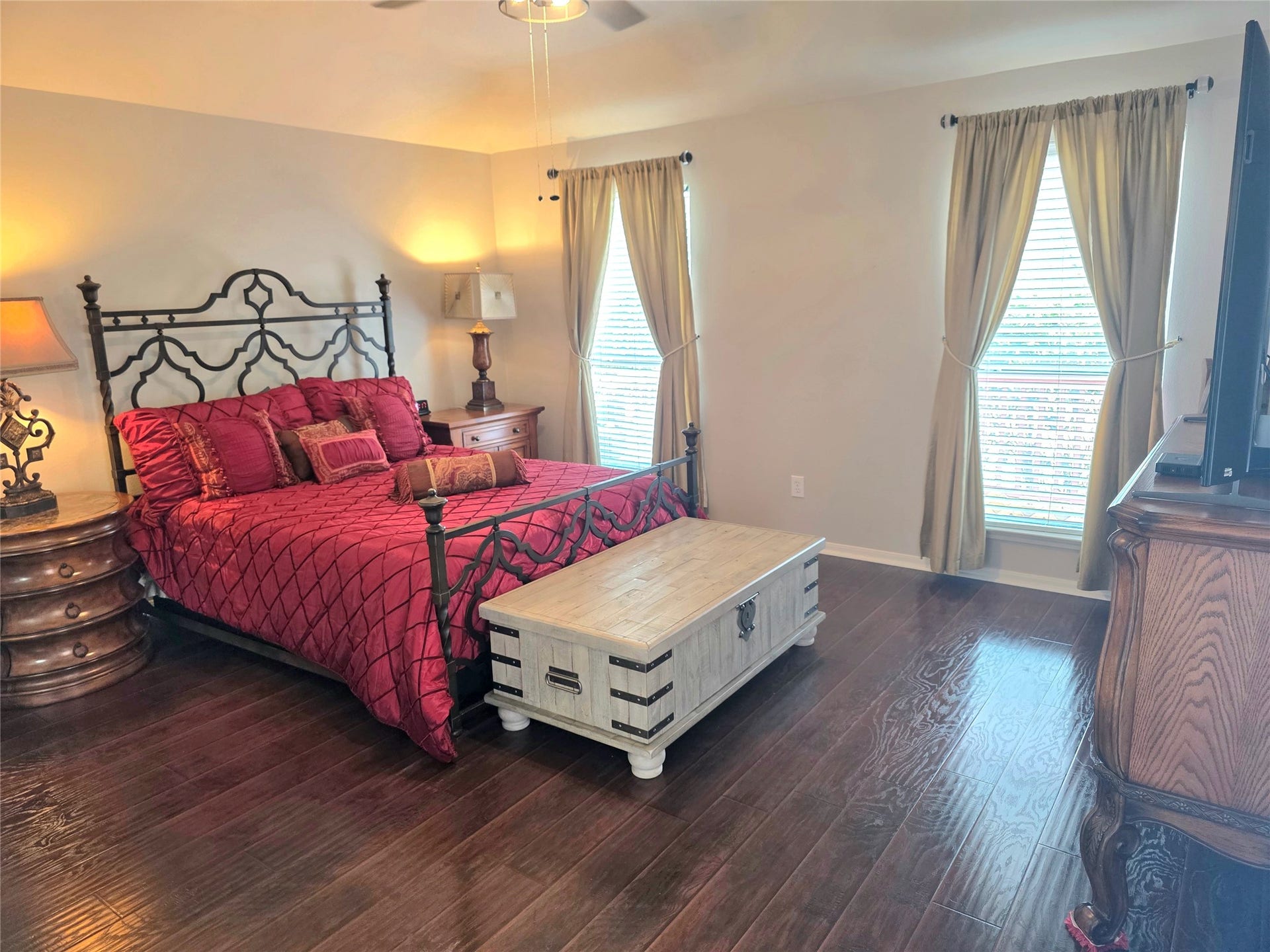 220 April Waters Drive W, Montgomery, TX 77356 Very spacious primary bedroom