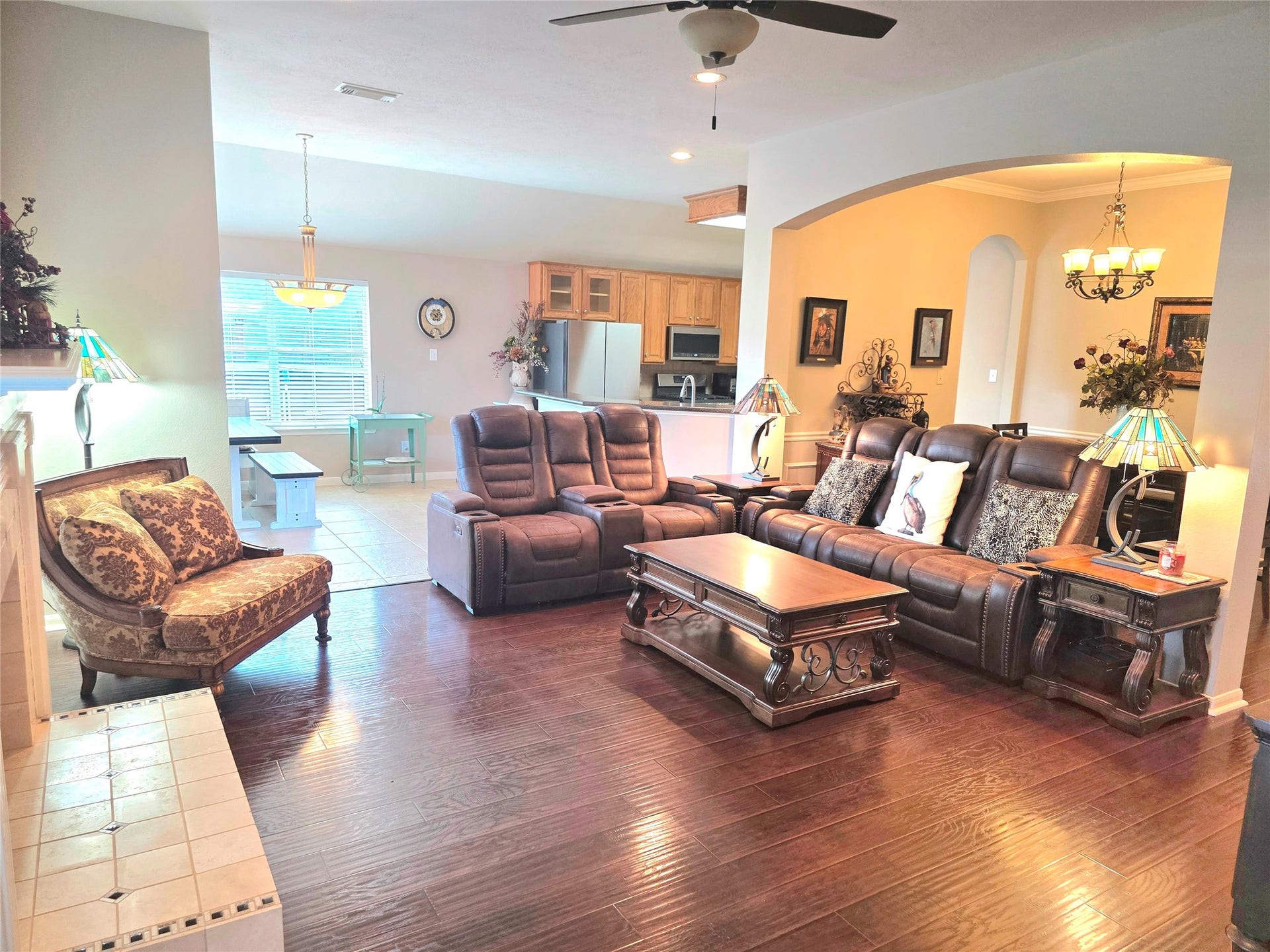 220 April Waters Drive W, Montgomery, TX 77356 Another view of the spacious living area