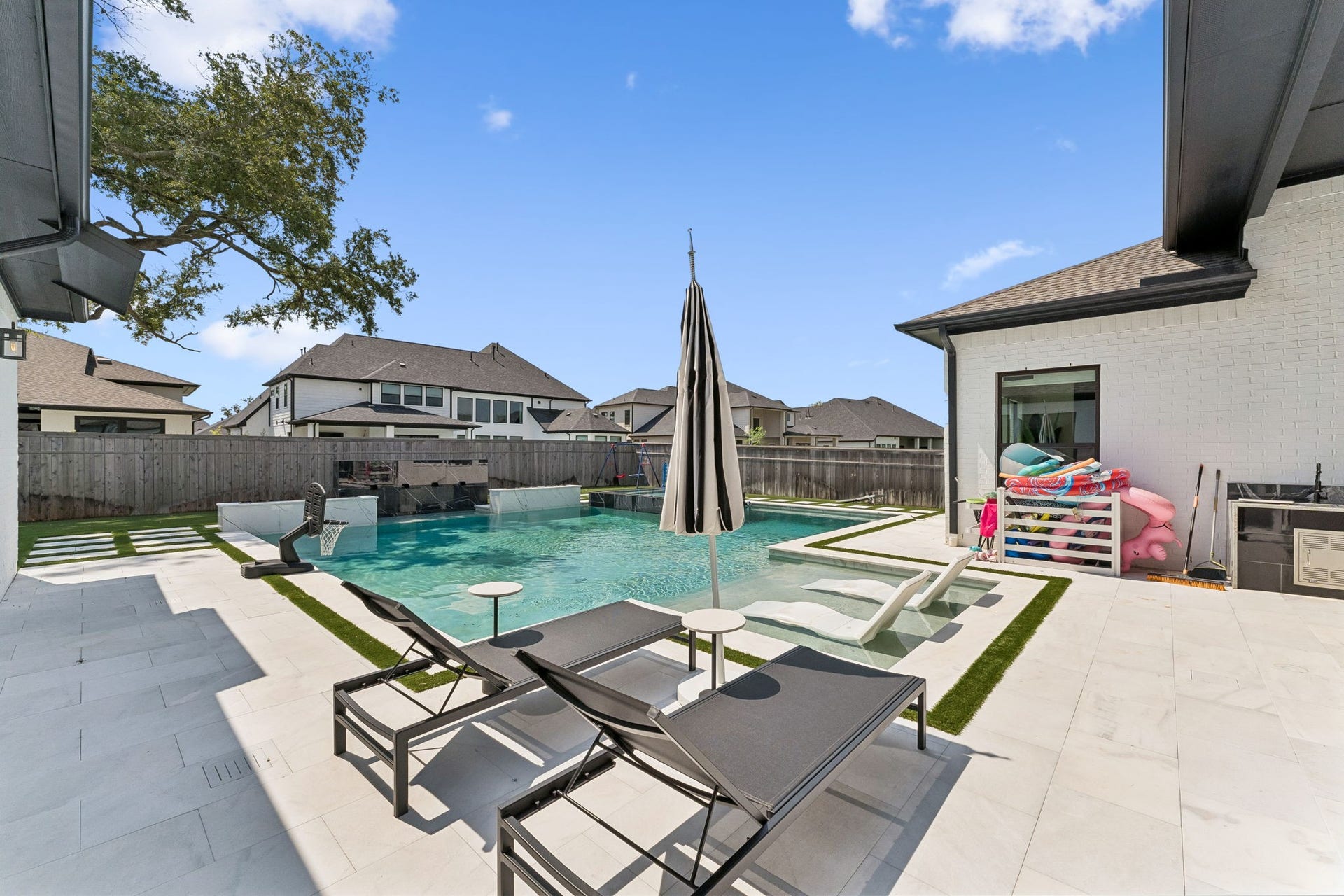 10110 Mariner Oaks Drive, Missouri City, TX 77459 10110 Mariner Oaks Drive, Missouri City, TX 77459