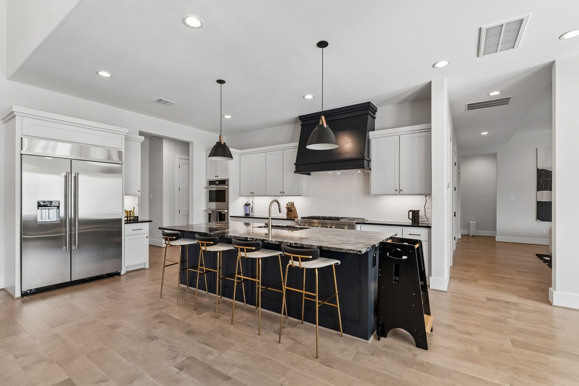 10110 Mariner Oaks Drive, Missouri City, TX 77459 10110 Mariner Oaks Drive, Missouri City, TX 77459