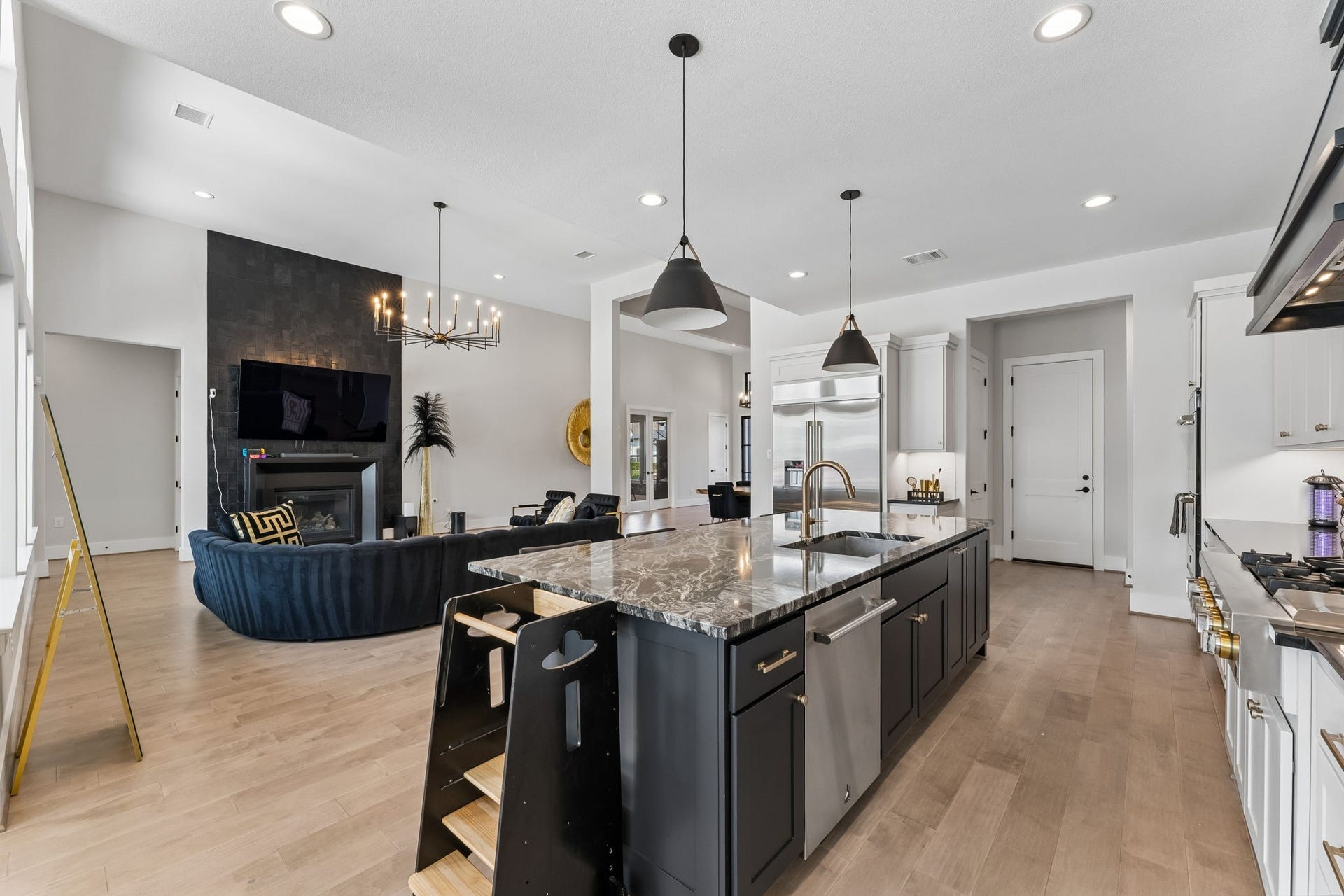 10110 Mariner Oaks Drive, Missouri City, TX 77459 10110 Mariner Oaks Drive, Missouri City, TX 77459