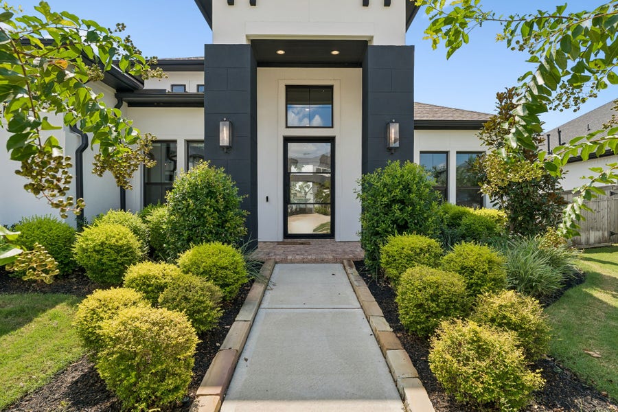 Property photo for 10110 Mariner Oaks Drive, Missouri City, TX