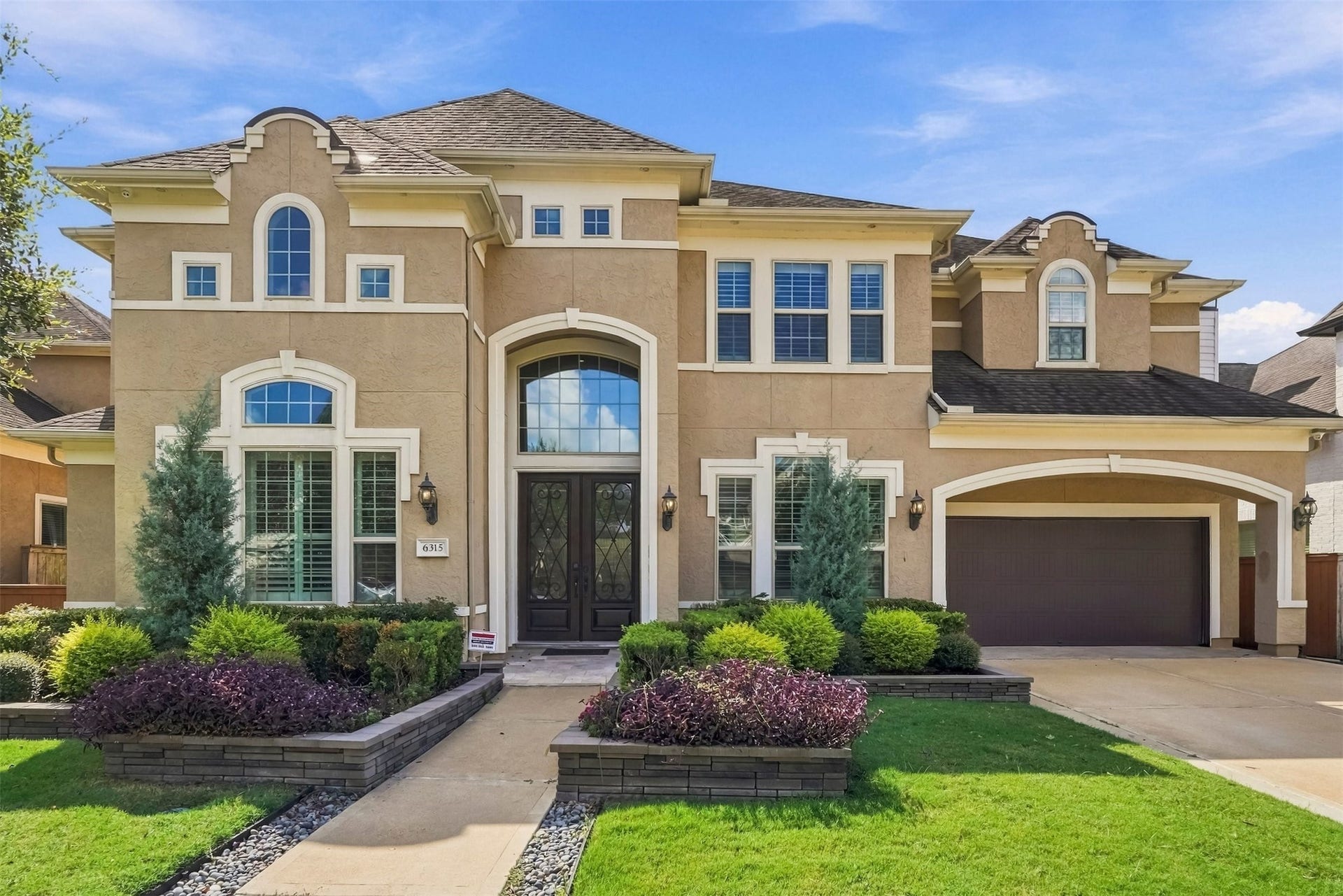 6315 Logan Creek Lane, Sugar Land, TX 77479 Call the Aida Younis Team today!