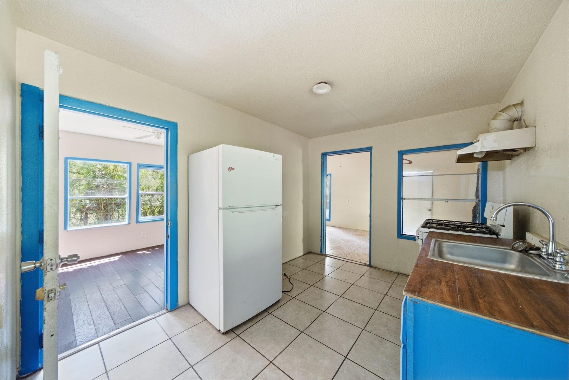 26730 Lantern Lane, New Caney, TX 77357