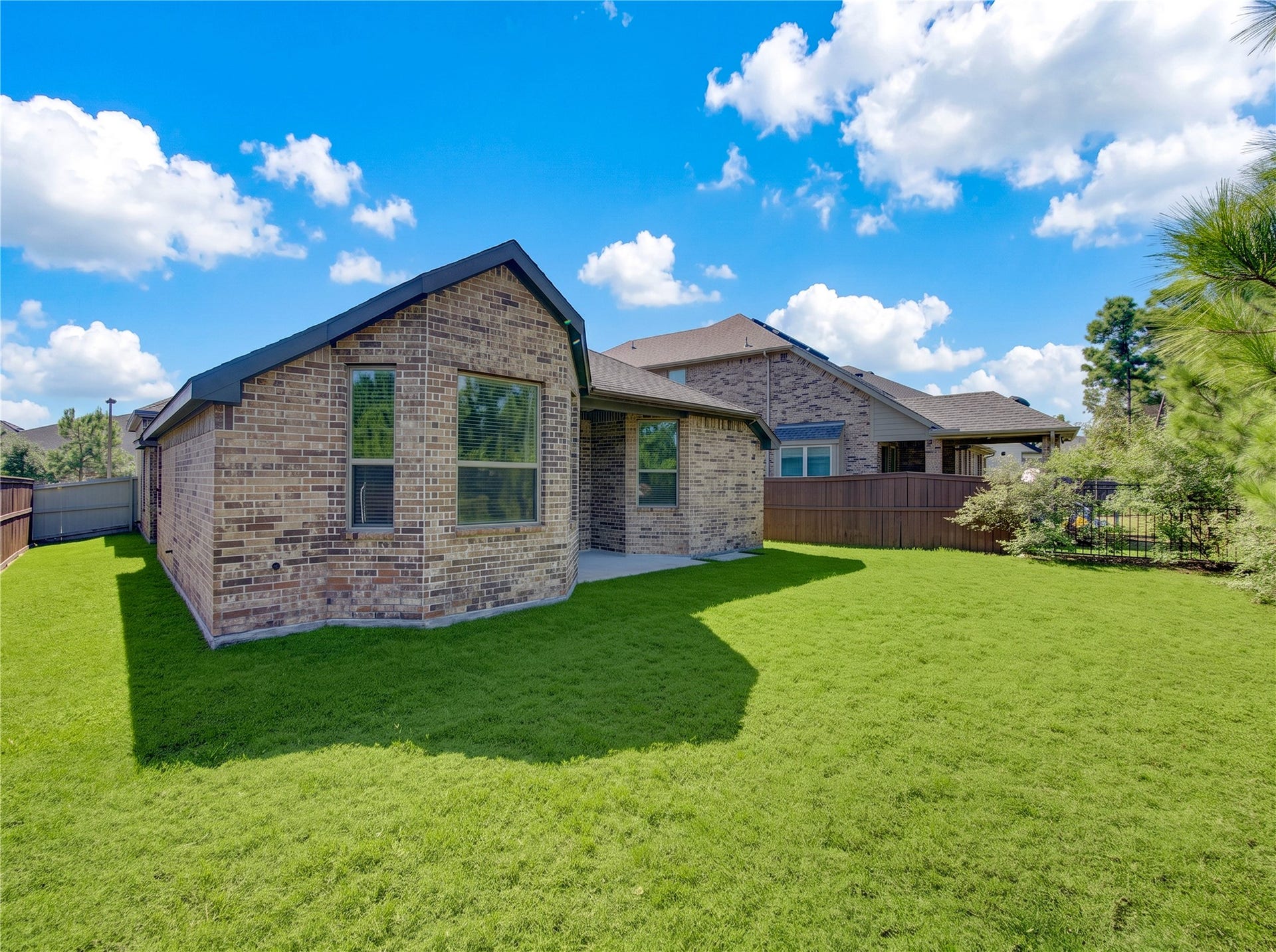 10147 Bayou Oaks Drive, Conroe, TX 77385 10147 Bayou Oaks Drive, Conroe, TX 77385