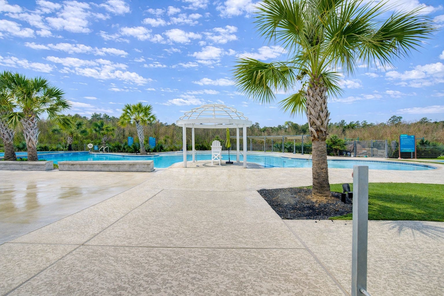 10147 Bayou Oaks Drive, Conroe, TX 77385 10147 Bayou Oaks Drive, Conroe, TX 77385