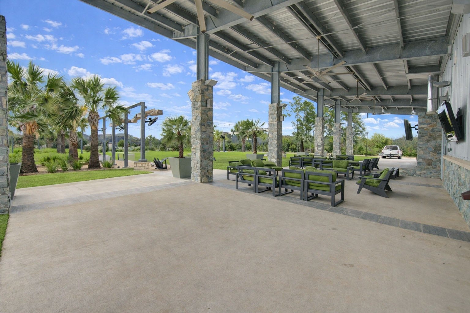 10147 Bayou Oaks Drive, Conroe, TX 77385 10147 Bayou Oaks Drive, Conroe, TX 77385