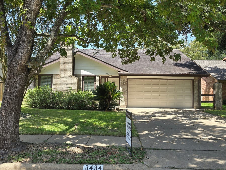 Property photo for 3434 Streamside Lane, Sugar Land, TX