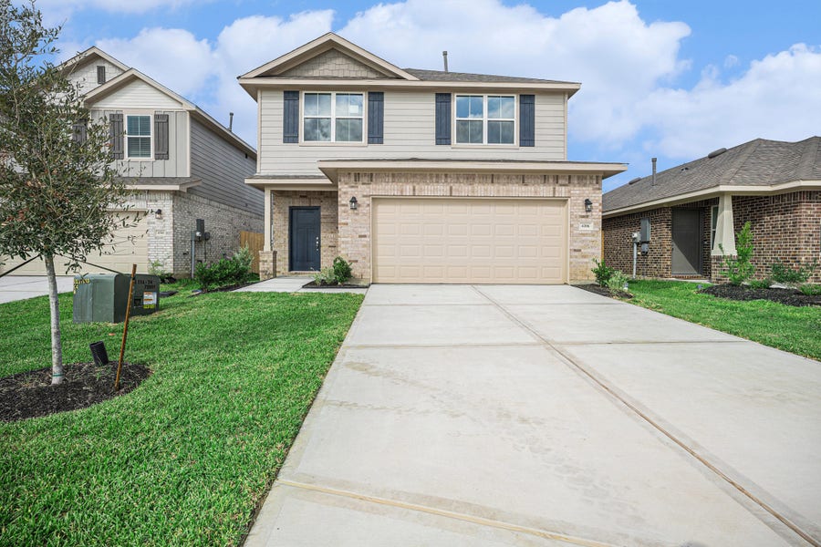 Property photo for 4306 W Bayou Maison Circle, Dickinson, TX