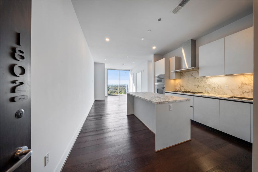 Property photo for 1711 Allen Parkway, #1802, Houston, TX