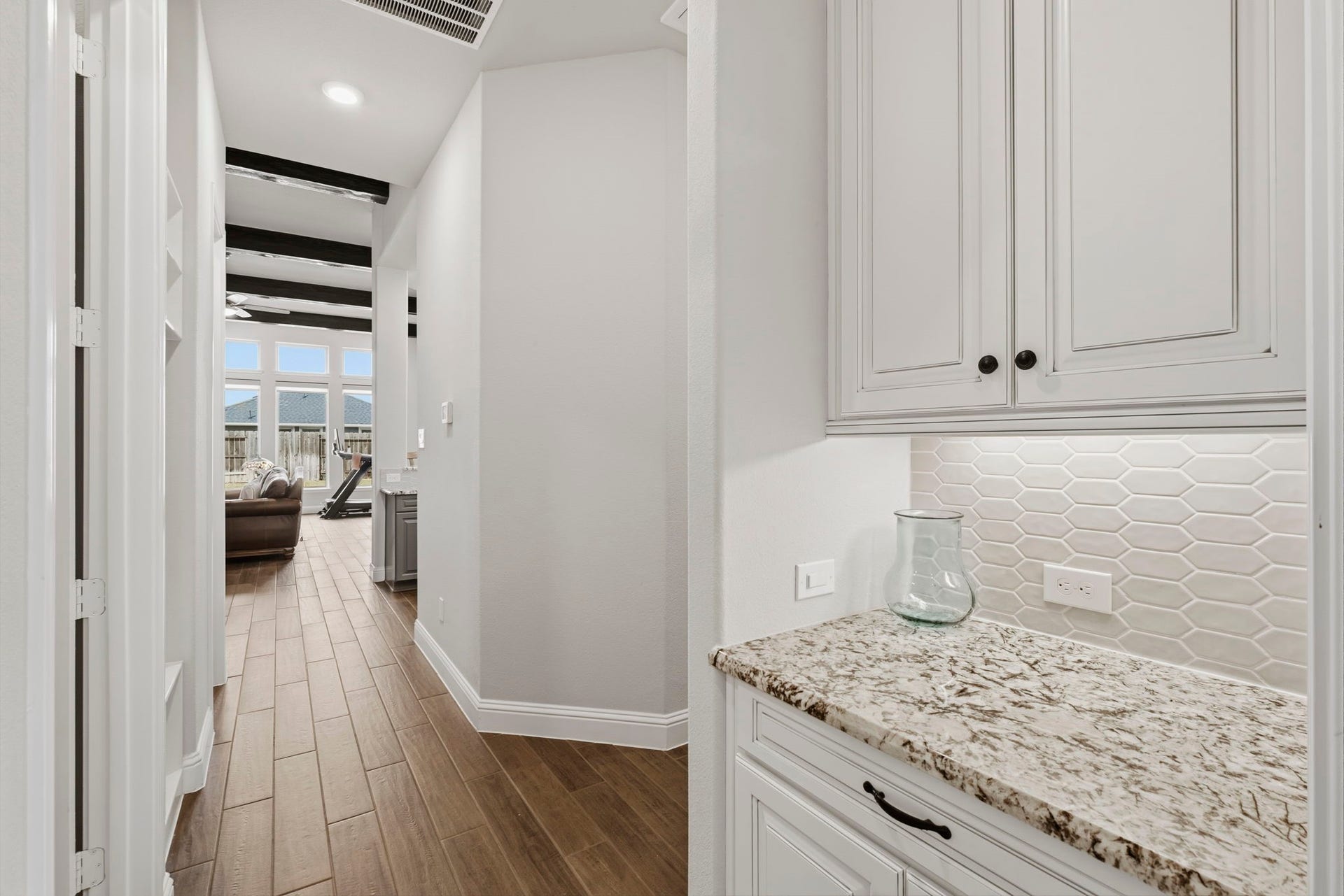 19314 Trotting Green Trail, Tomball, TX 77377 This nook would be perfect for a coffee station