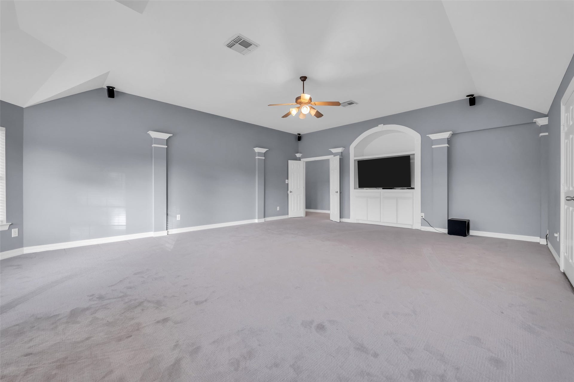 8703 Stones Throw Lane, Missouri City, TX 77459 Game room features built in shelves and cabinets and ample space for your favorite furniture!